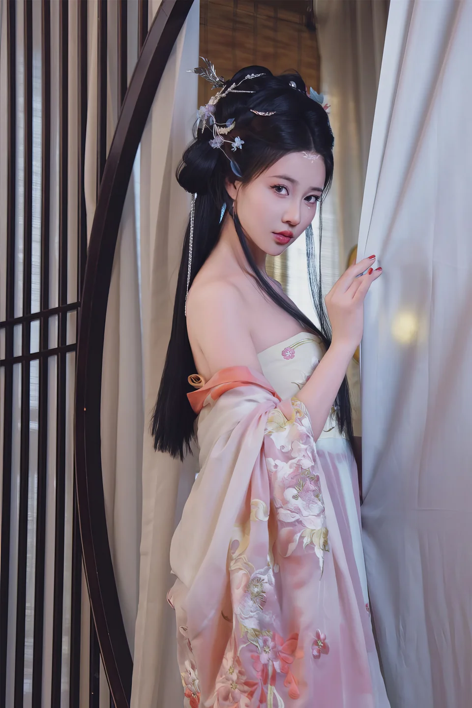 年年 - 霓裳 [50P-205MB] tg@simisebaisi 【丝足阁】003.webp